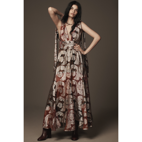 FARM Rio Dresses & Skirts - Farm Rio Sleeveless V-Neck Jacquard Lurex A-Line Maxi Dress in Red